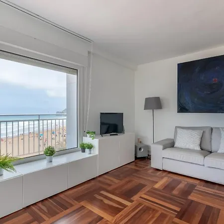 Beach V With Parking By Aston * Bakio